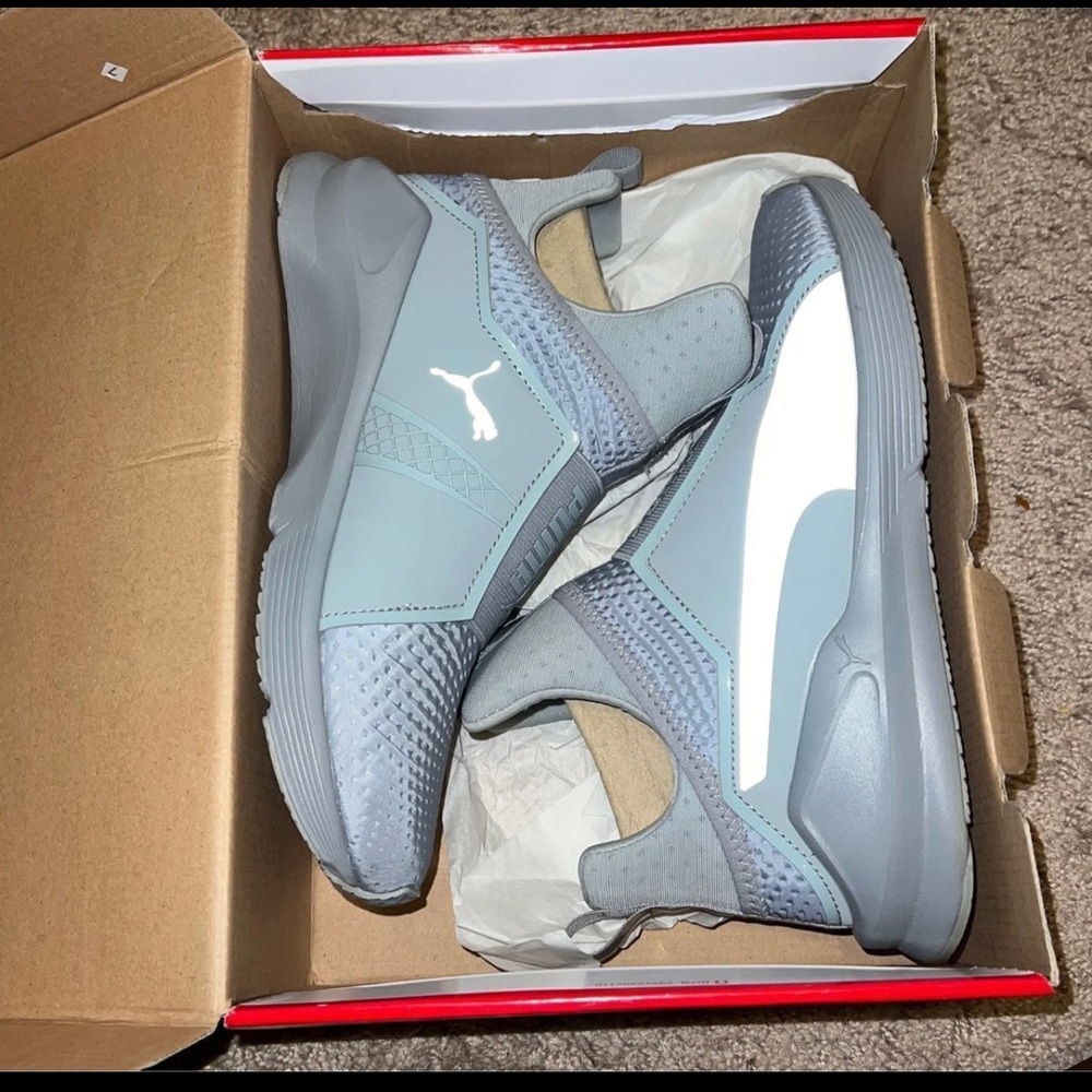 Puma - Picture 2 of 2